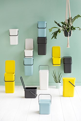 El cubo de baño de pared de Brabantia