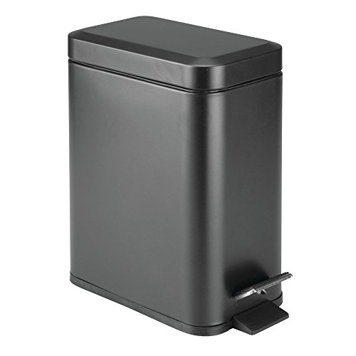 El moderno cubo de cosméticos de pedal rectangular gris